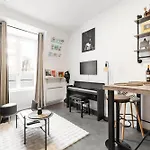 Au Pas De Bouffay, Perched Nest, Medieval Quarter Apartament