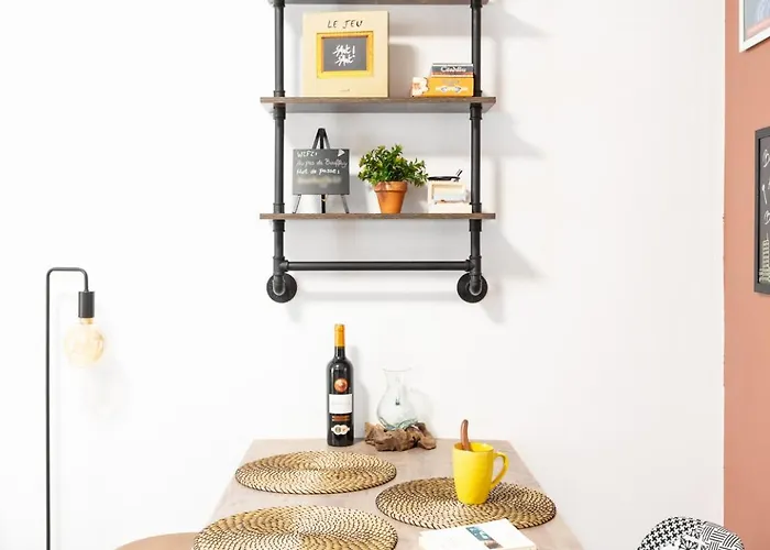 Apartment Au Pas De Bouffay, Perched Nest, Medieval Quarter Nantes